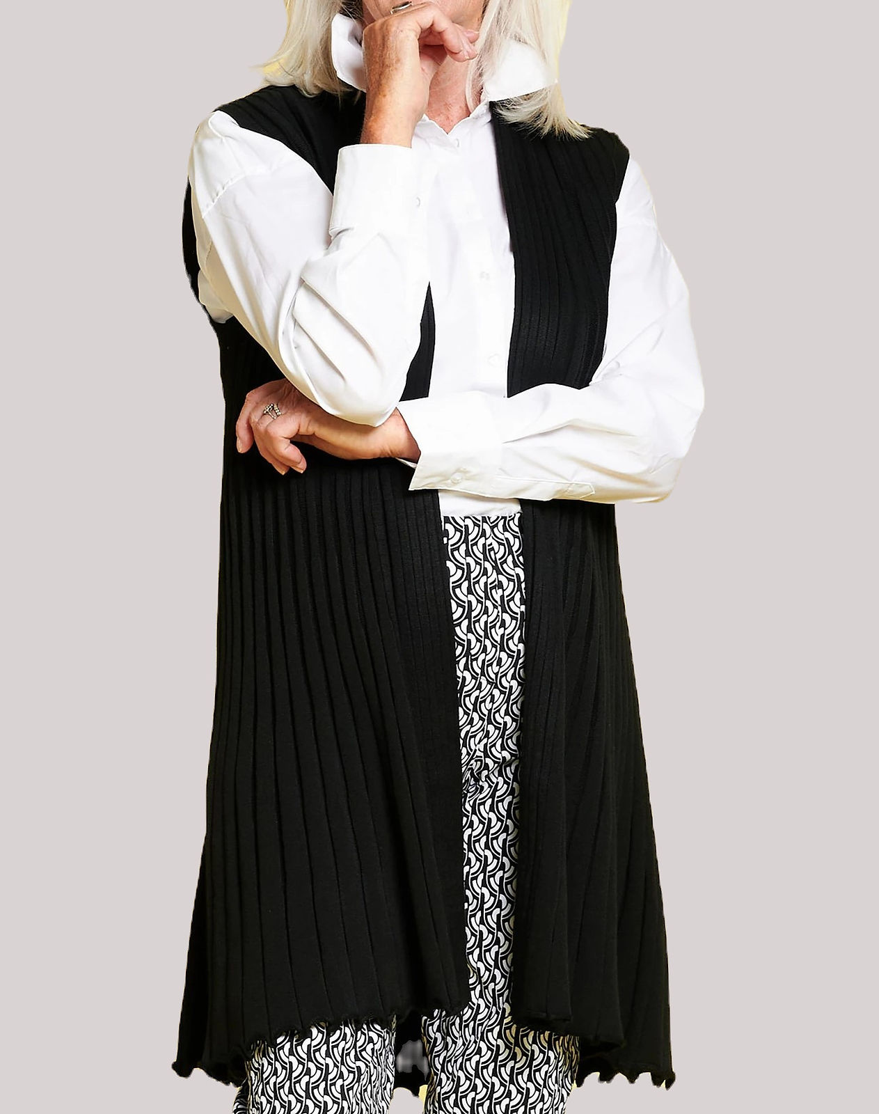 Sunday Black Pleated Sleeveless Cardigan