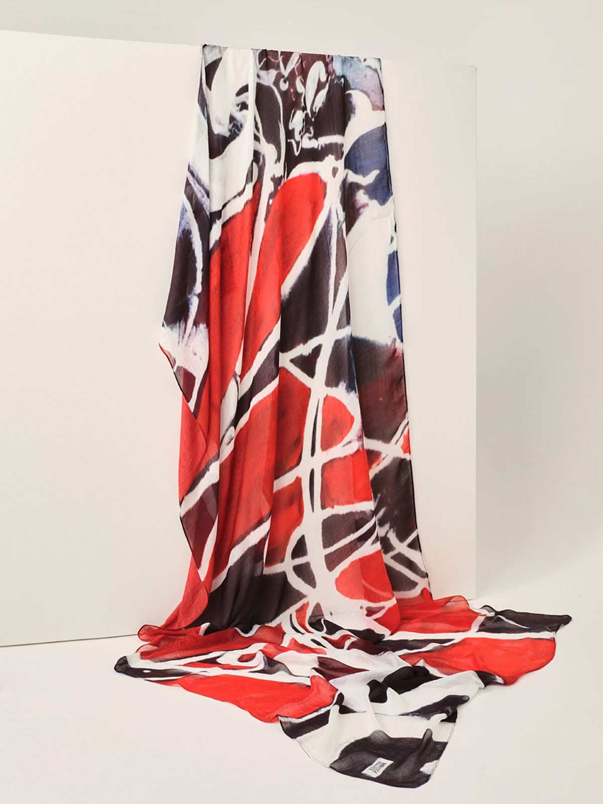 Dolcezza Simply Art Scarf, "Lovely Lovers" 72904